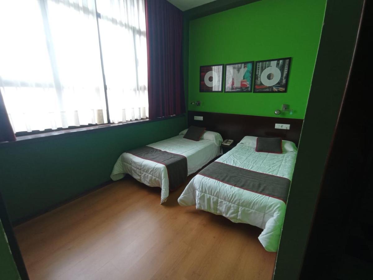 Hotel / Restaurante La Pepa Авила Экстерьер фото